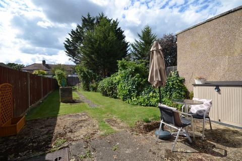 40 Radcliffe Road, Harrow, HA3 7QB