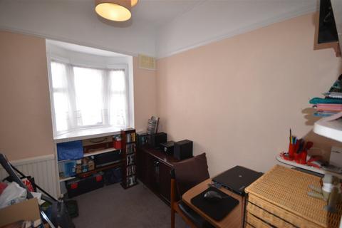 40 Radcliffe Road, Harrow, HA3 7QB
