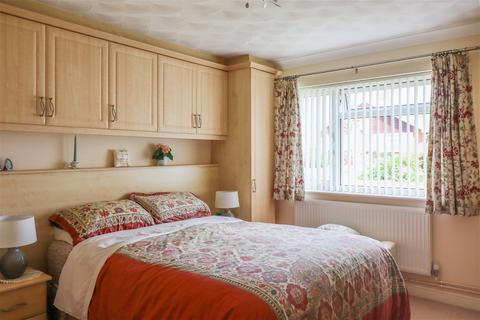 6 Elm Road, Alresford, SO24 9JX