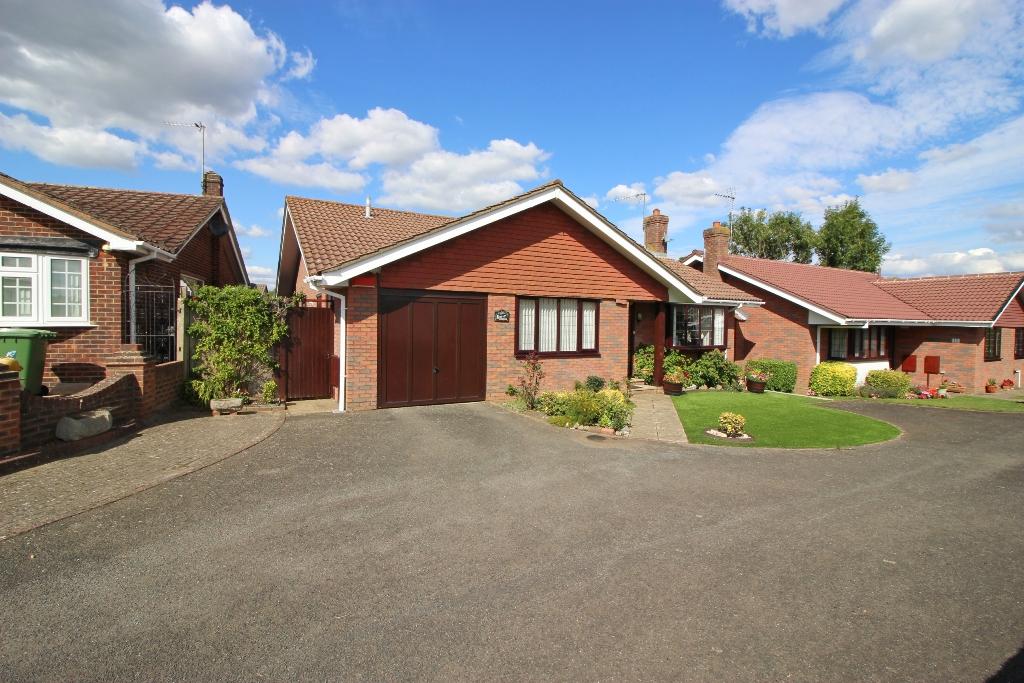 Regency Close, West Kingsdown TN15 3 bed detached bungalow £575,000