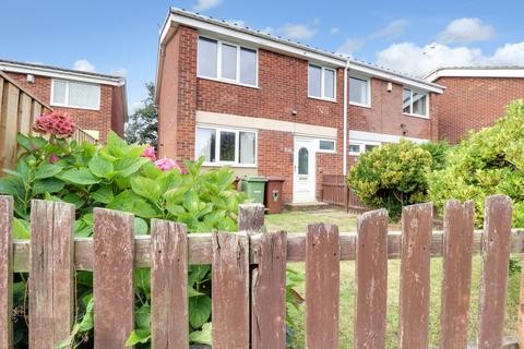 3 bedroom semi-detached house for sale, Chequers Close, Pontefract, West Yorkshire, WF8