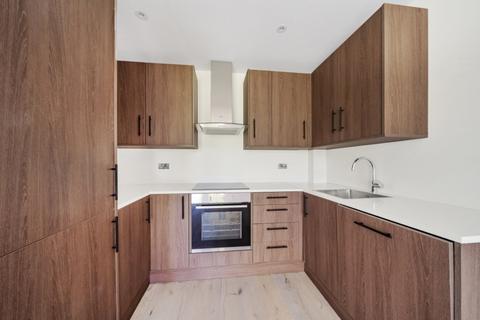 1 bedroom flat to rent - Frobisher Road London N8