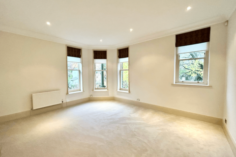 2 bedroom flat to rent, Apartment 8 Thorpe Hall, Queens Drive, Ilkley LS29 9HY