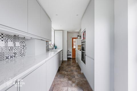 23 Kingfield Road, London, W5 1LD