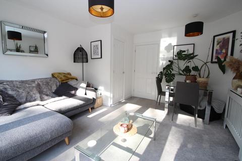37 The Circle, Great Blakenham, Ipswich, IP6 0FD