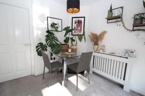 37 The Circle, Great Blakenham, Ipswich, IP6 0FD