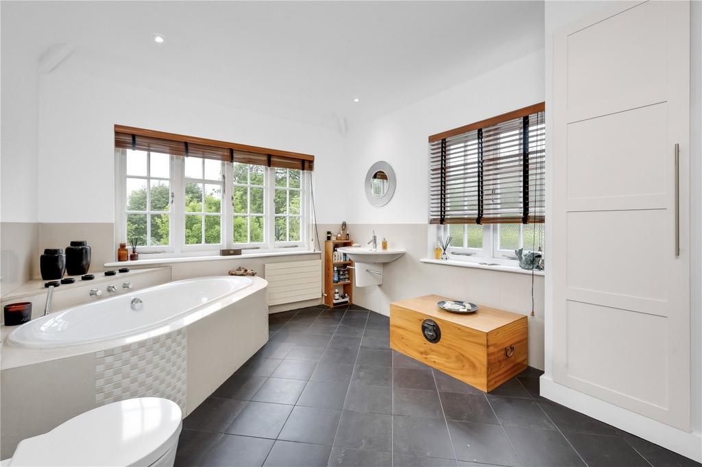 Principal Bathroom