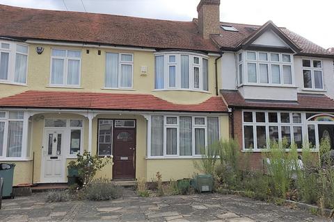 105 Stoneleigh Avenue, Worcester Park, KT4 8XZ