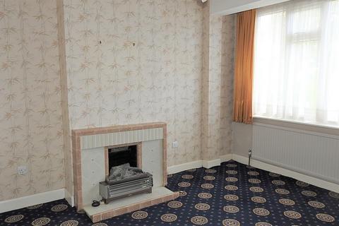 105 Stoneleigh Avenue, Worcester Park, KT4 8XZ