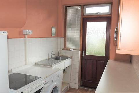 105 Stoneleigh Avenue, Worcester Park, KT4 8XZ