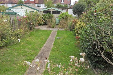 105 Stoneleigh Avenue, Worcester Park, KT4 8XZ
