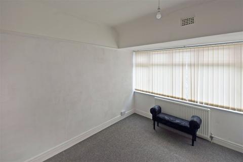 193 Hale Road, Widnes, WA8 8TA