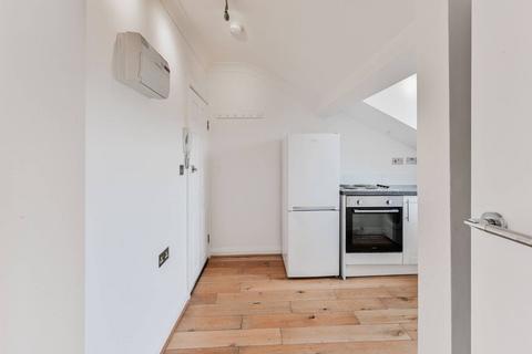 Flat 6, 2 Salisbury Road, Stroud Green, London, N4 1JZ