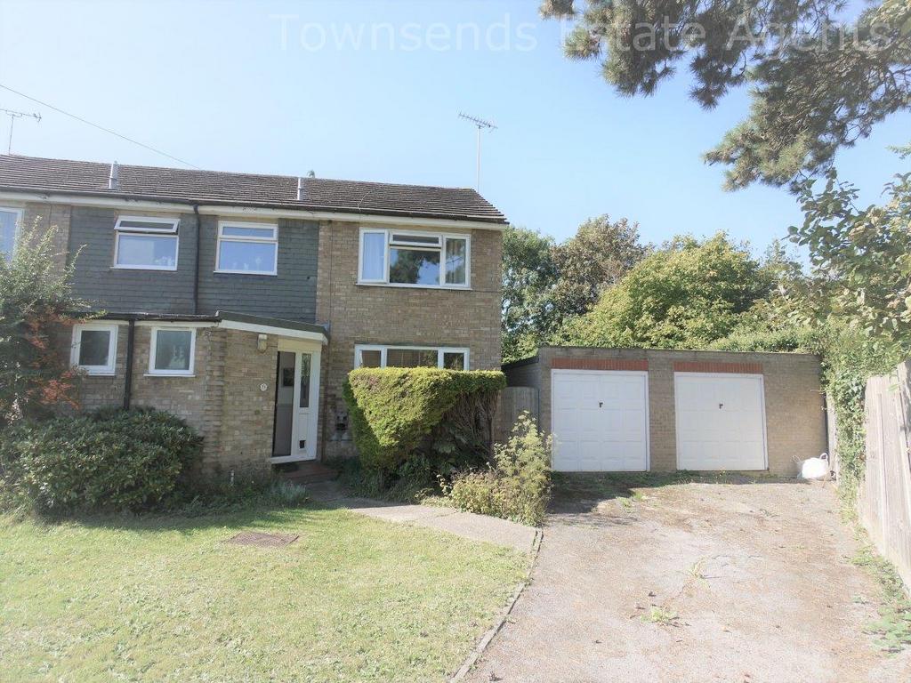 Foxfield Close, Northwood HA6 3 bed semidetached house for sale £745,000