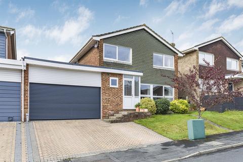 9 Meadow View, Marlow, SL7 3PA