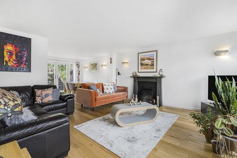 9 Meadow View, Marlow, SL7 3PA