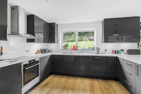 9 Meadow View, Marlow, SL7 3PA