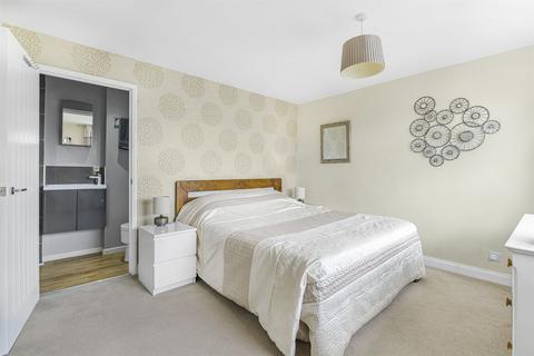9 Meadow View, Marlow, SL7 3PA