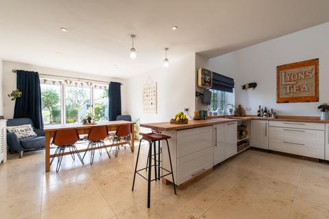 30 Brakefield Road, Southfleet, Gravesend, DA13 9PZ
