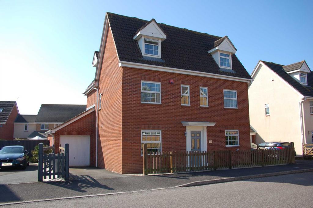 Waterleaze, Taunton TA2 5 bed detached house £550,000