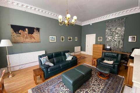 1 bedroom flat to rent, Blantyre Terrace, Bruntsfield, Edinburgh, EH10