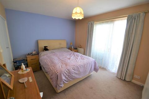 3 Ash Grove, Feltham, TW14 8AR