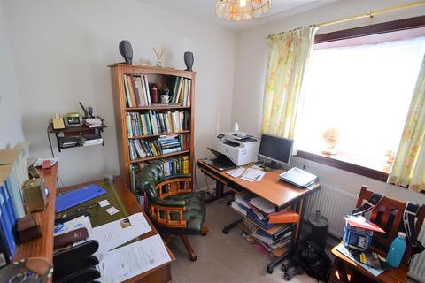 3 Ash Grove, Feltham, TW14 8AR