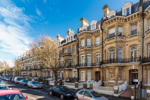 First Avenue, Hove, BN3