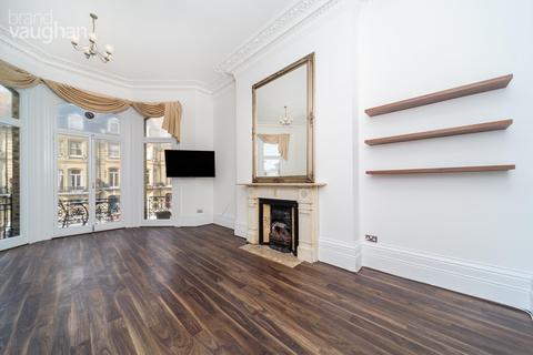 2 bedroom flat to rent, First Avenue, Hove, BN3