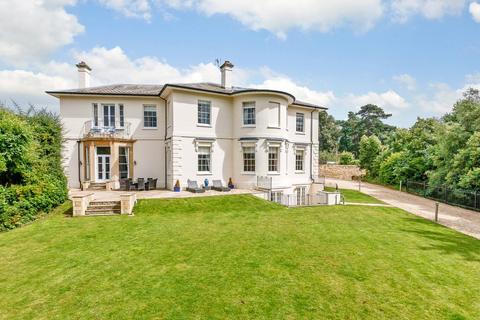 undefined, High Street, Prestbury, Cheltenham, Gloucestershire, GL52