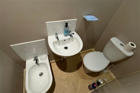 24 Anderson Crescent, Beeston, Nottingham, NG9 2PT