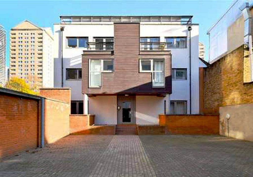 1 Bedroom Flat, E14