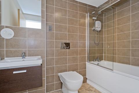 Flat 3, 3 Thorntreeside, Edinburgh, EH6 8FE