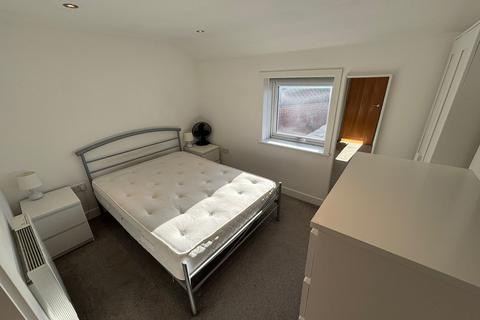 2 bedroom flat to rent, Railway Street, Beverley, East Riding of Yorkshire, HU17