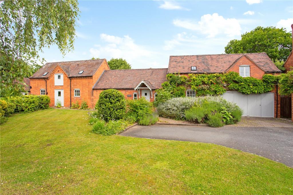 Manor Lane, Bredons Norton... 4 bed link detached house £850,000