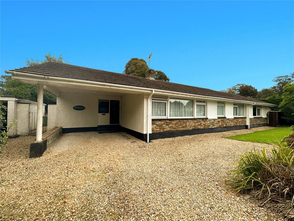 Cromwell Park, Modbury, Ivybridge, Devon, PL21 4 bed bungalow for sale