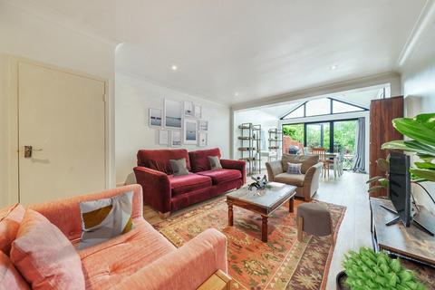 109 Fawe Park Road, London, SW15 2EG
