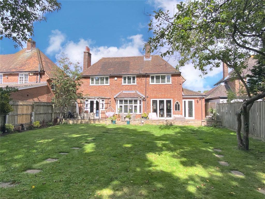 Valley Road, Ipswich, Suffolk, IP1 5 bed detached house for sale £600,000