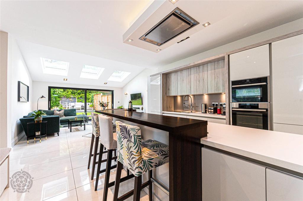 Monton Road, Monton, Manchester, M30 6 bed semidetached house for sale