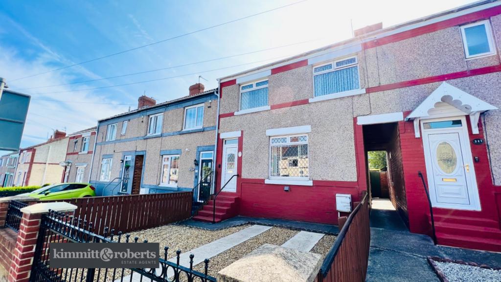 The Avenue, Seaham, Durham, SR7 3 bed terraced house £89,950