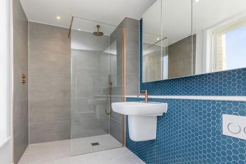 2 bedroom apartment to rent, Old Street, London, EC1V