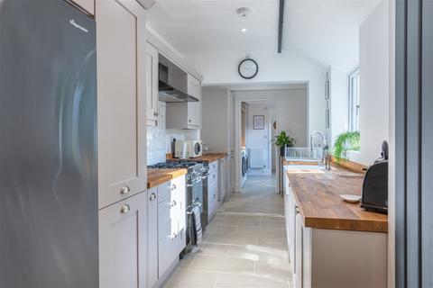 132 Birchfield Road, Redditch, B97 4LT
