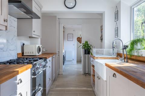 132 Birchfield Road, Redditch, B97 4LT