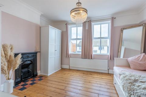 132 Birchfield Road, Redditch, B97 4LT