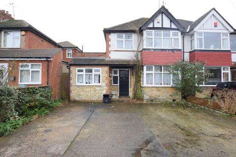 4 bedroom semi-detached house to rent, Erleigh Court Gardens, Reading RG6