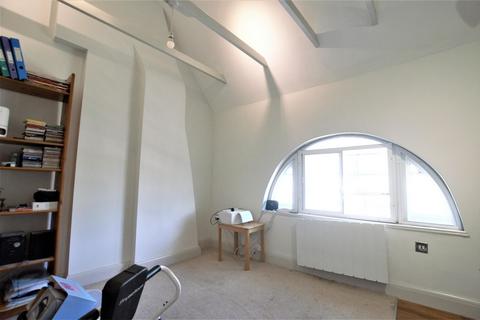 1 bedroom flat to rent, Holywell Hill, City Centre, St Albans, AL1