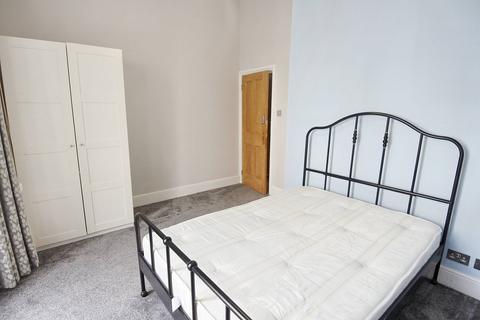 2 bedroom flat to rent, St. Julians Road, Kilburn NW6