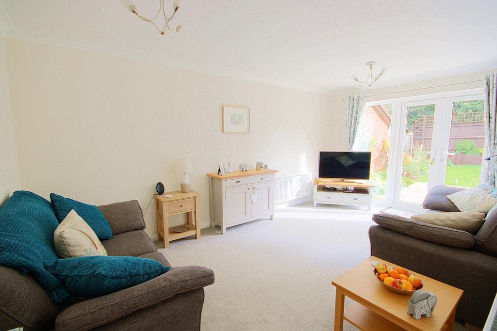 Durham Close, Flitwick 3 bed detached house for sale £425,000