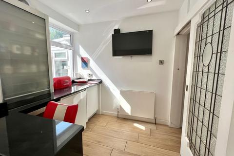 70 Brookvale Road, Olton, Solihull, B92 7HZ
