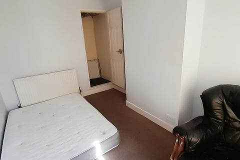 136 Beatrice Road, Leicester, LE3 9FF